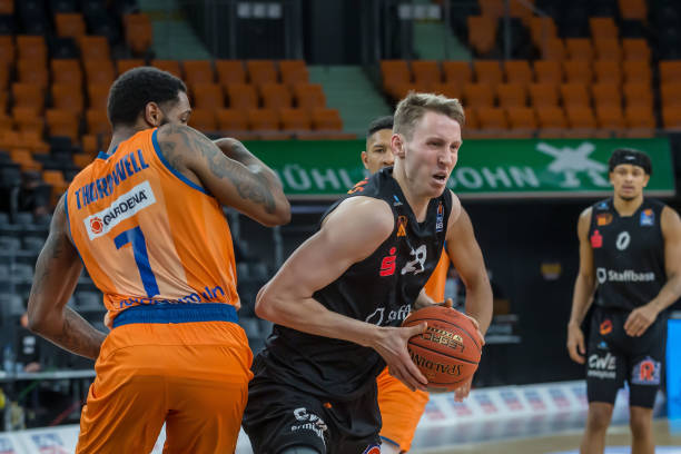 他的队伍面 他的队伍面