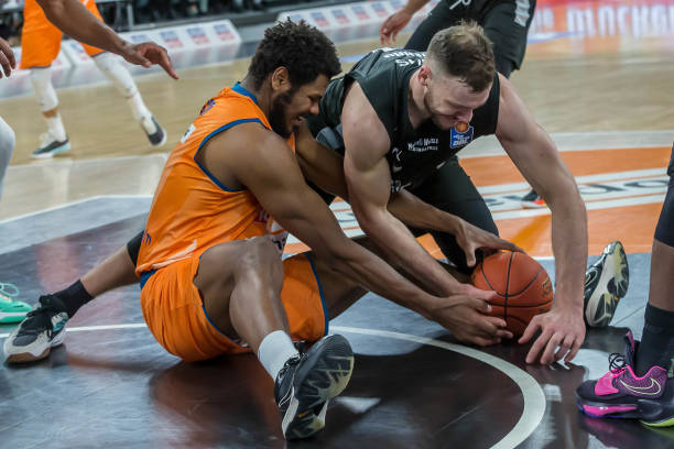 步和协防意 步和协防意