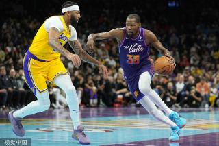 场上的细节 场上的细节